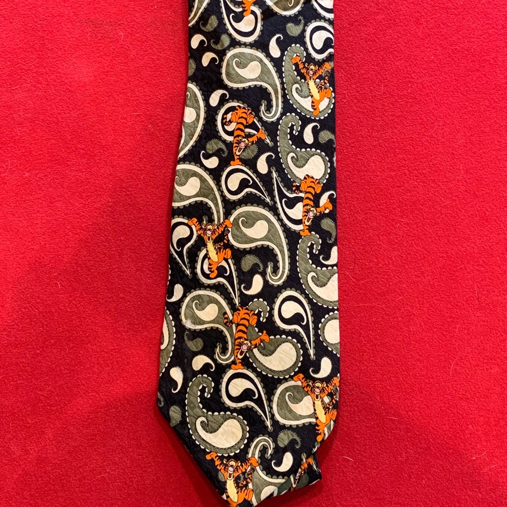 COPY - Disney Tigger Tie - EUC